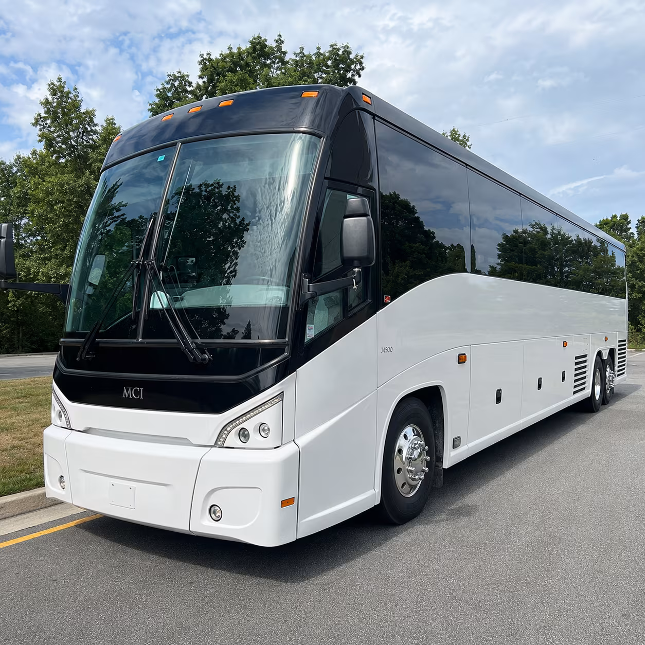 bus rentals for corporate retreats along the chattahoochee and across west georgia