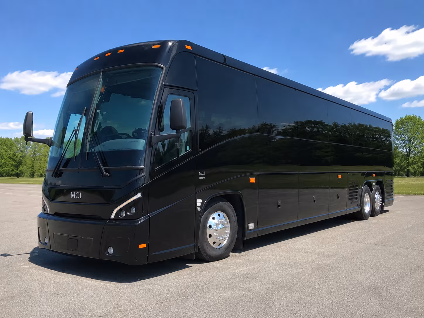 buses for wedding guests crossing from phenix city alabama