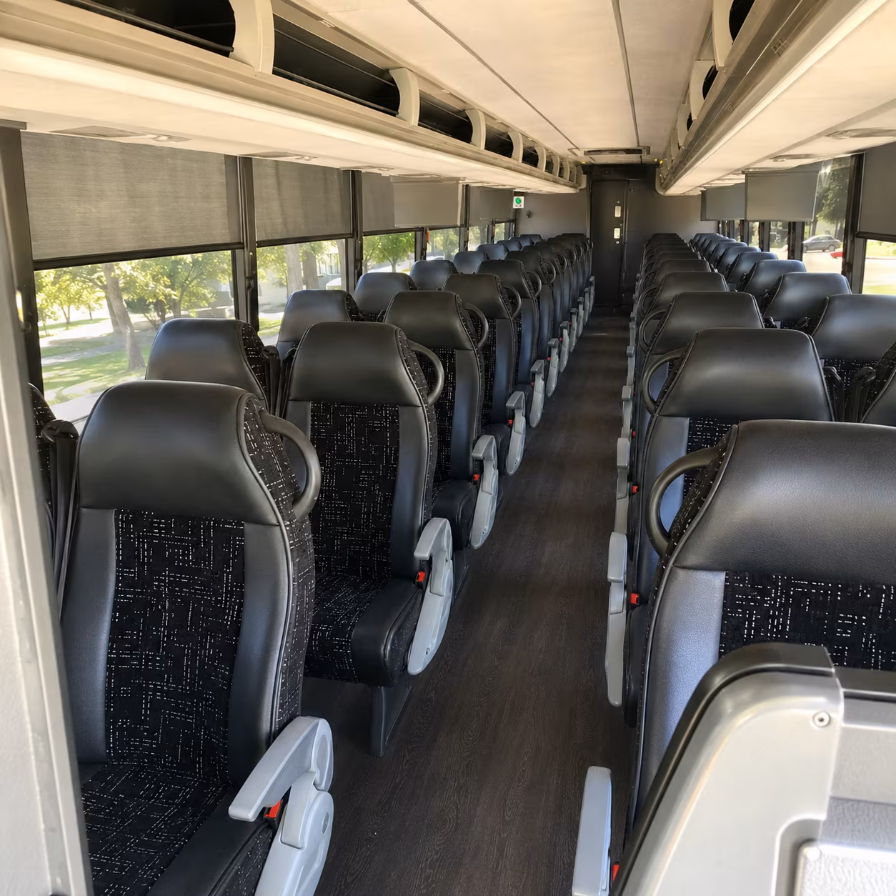 columbus airport csg charter bus pickups and drop offs made easy