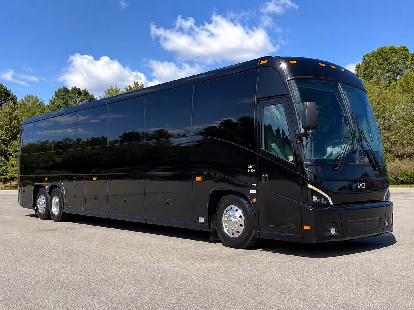 wine tour bus rentals for bachelorette groups in columbus